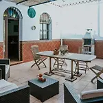 Con Jacuzzi, Sauna, Barbacoa Y Barra Casa de Férias