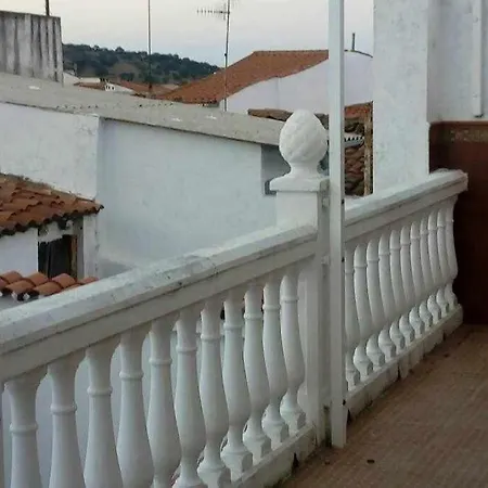 Con Jacuzzi, Sauna, Barbacoa Y Barra