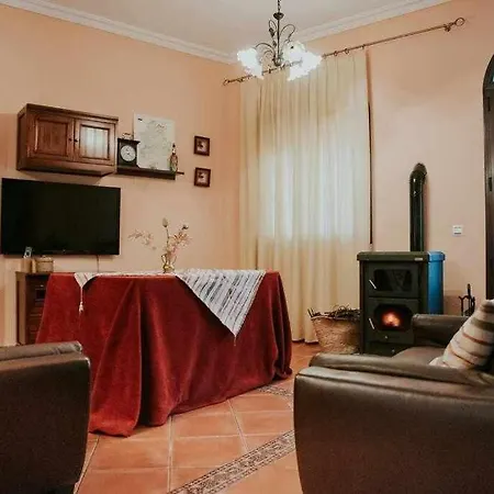 Con Jacuzzi, Sauna, Barbacoa Y Barra Cabeza la Vaca