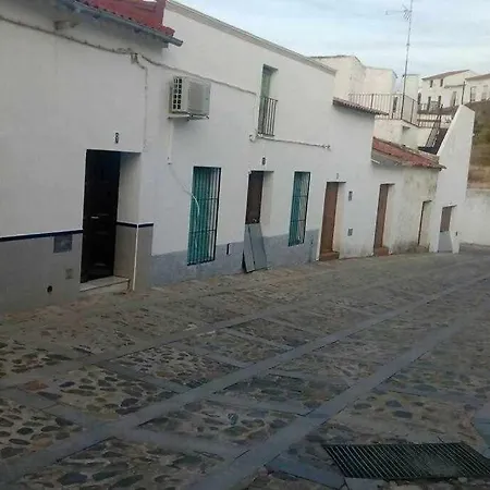 Casa Con Jacuzzi, Sauna, Bodeguita Rociera Y Chimenea, De Lujo Сasa de vacaciones Cabeza la Vaca