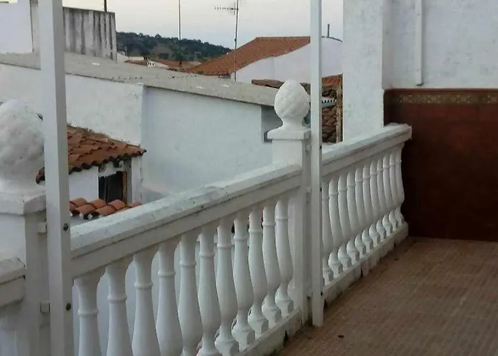 Con Jacuzzi, Sauna, Barbacoa Y Barra